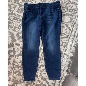Judy Blue Skinny Fit Jeans